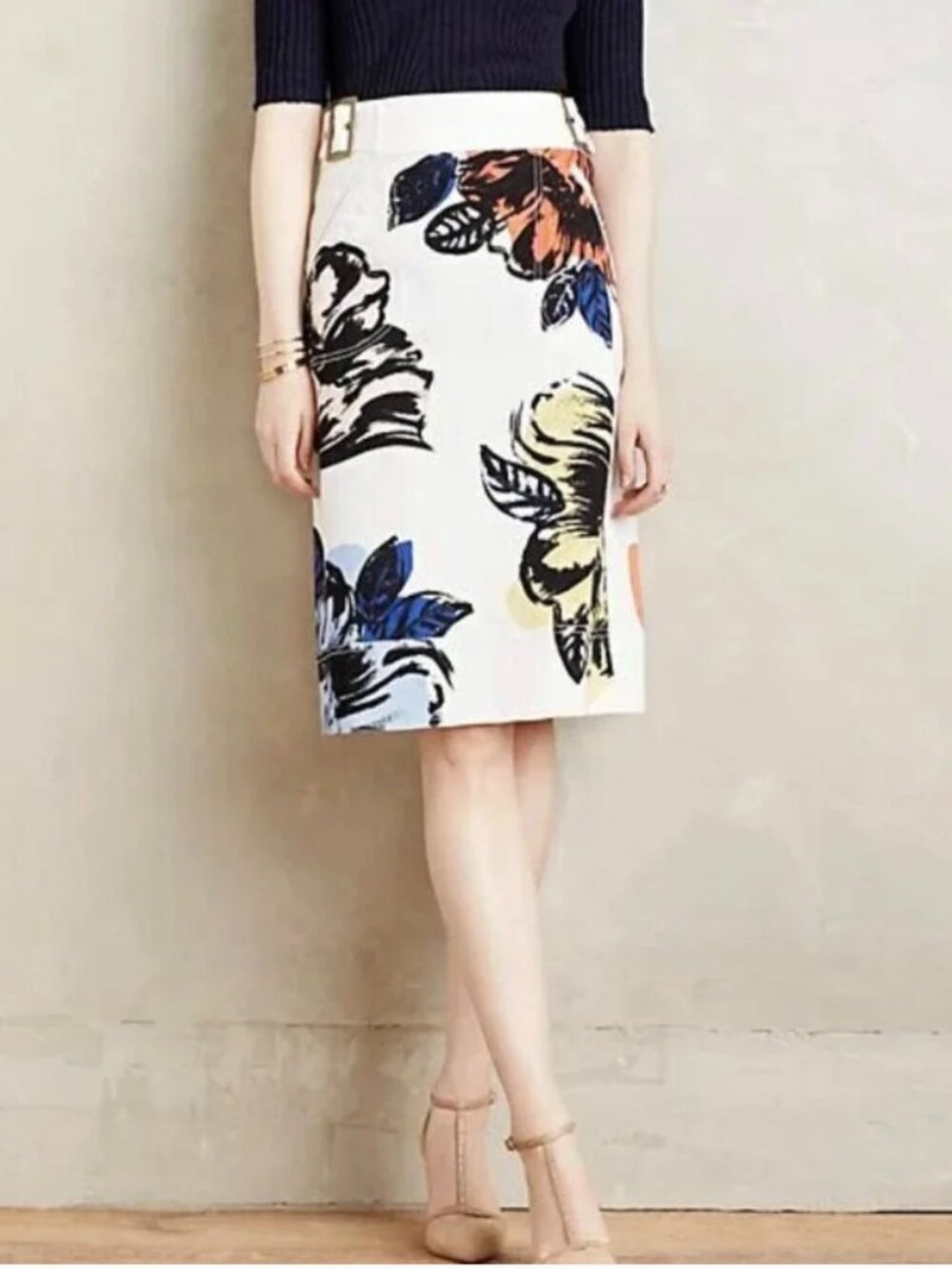 Anthropologie Maeve White Floral Buckle Pencil Skirt-Size 6